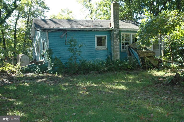 11015 Bowerman Road White Marsh, MD 21162 - Photo 4 of 27 Exterior (Front)