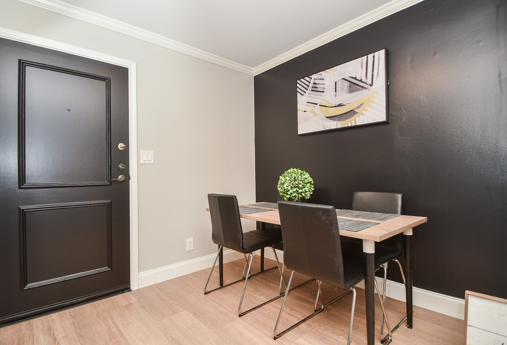 3525 Sage Road, Unit 514 Houston, TX 77056 - Photo 2 of 31