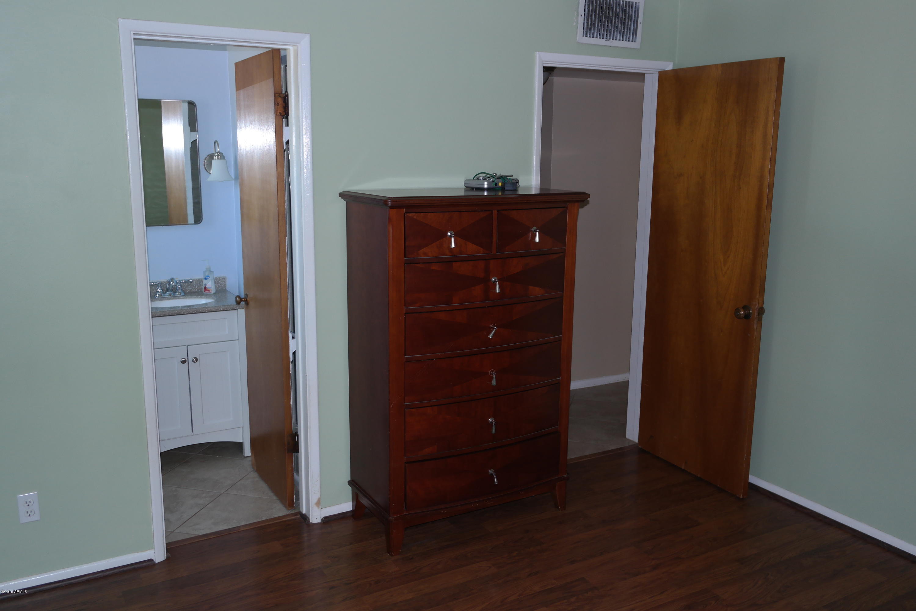 2346 West Cheery Lynn Road Phoenix, AZ 85015 - Photo 15 of 29 Gallery Image 15
