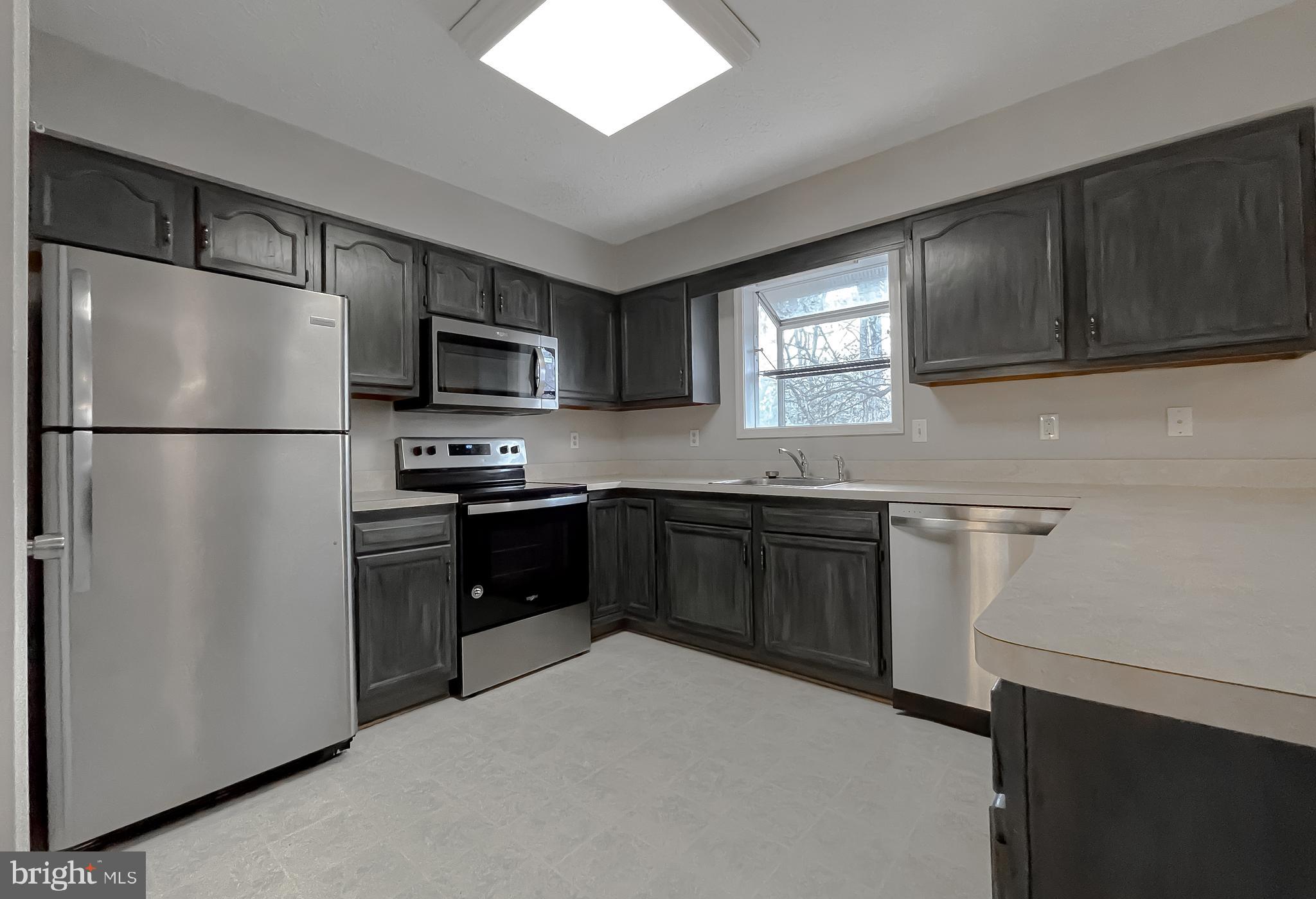 11106 Rawhide Road Lusby, MD 20657 - Photo 13 of 40 Kitchen