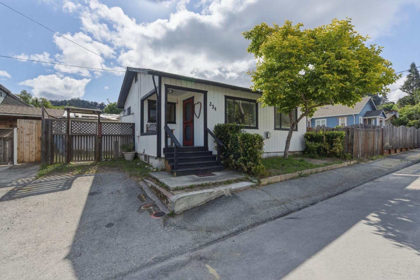 334 Carpenteria Road Aromas, CA 95004 - Photo 2 of 35 Gallery Image 2