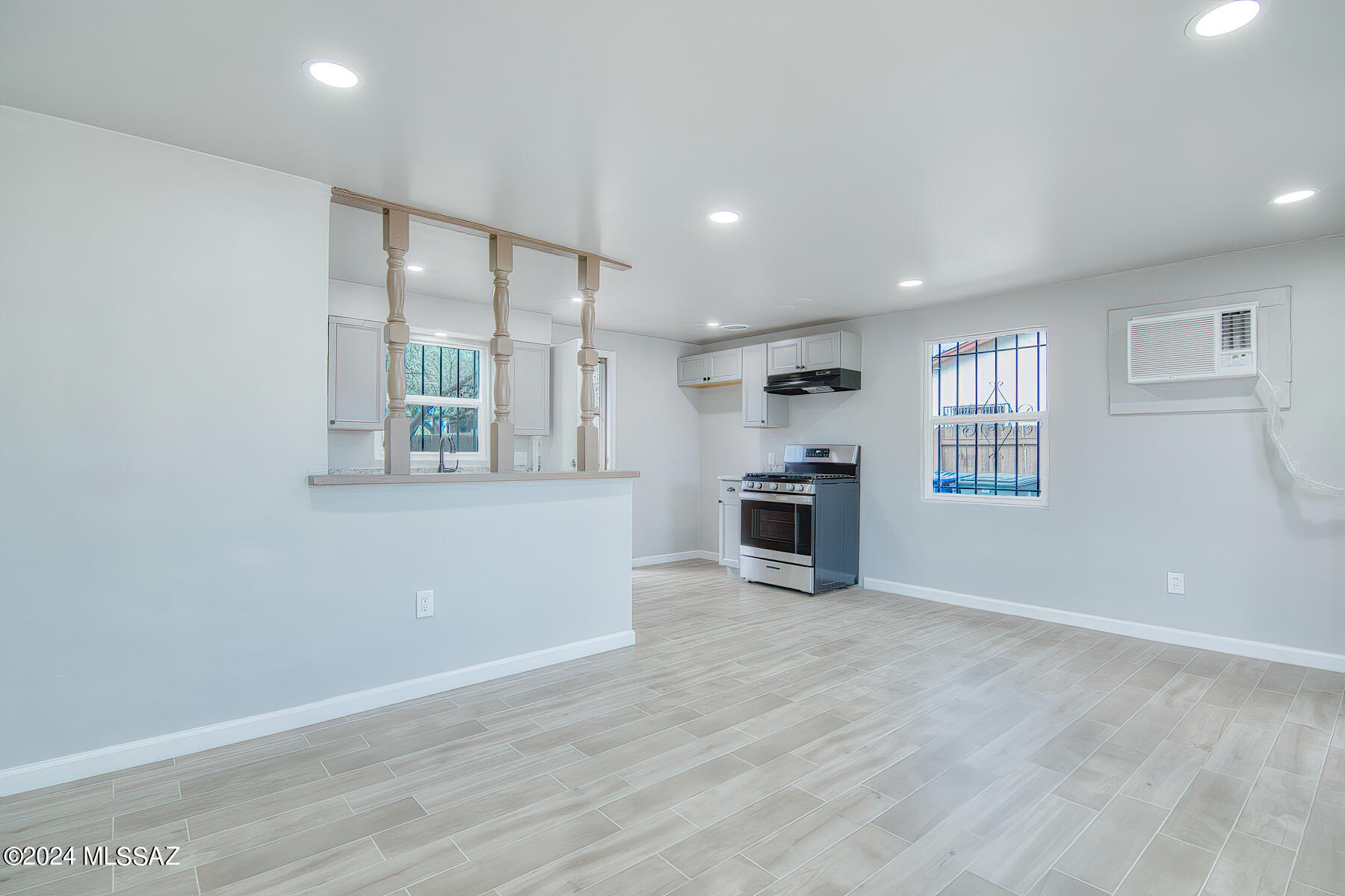 808 East Halcyon Road Tucson, AZ 85719 - Photo 7 of 49