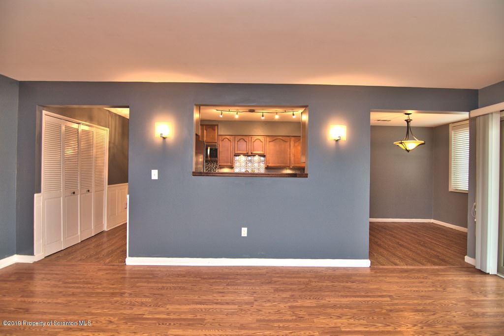 1301 Summit Pointe Scranton, PA 18508 - Photo 15 of 37