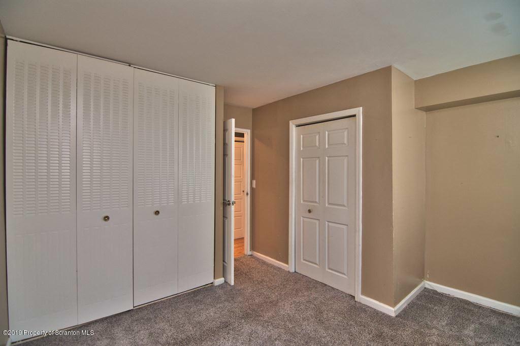 1301 Summit Pointe Scranton, PA 18508 - Photo 28 of 37