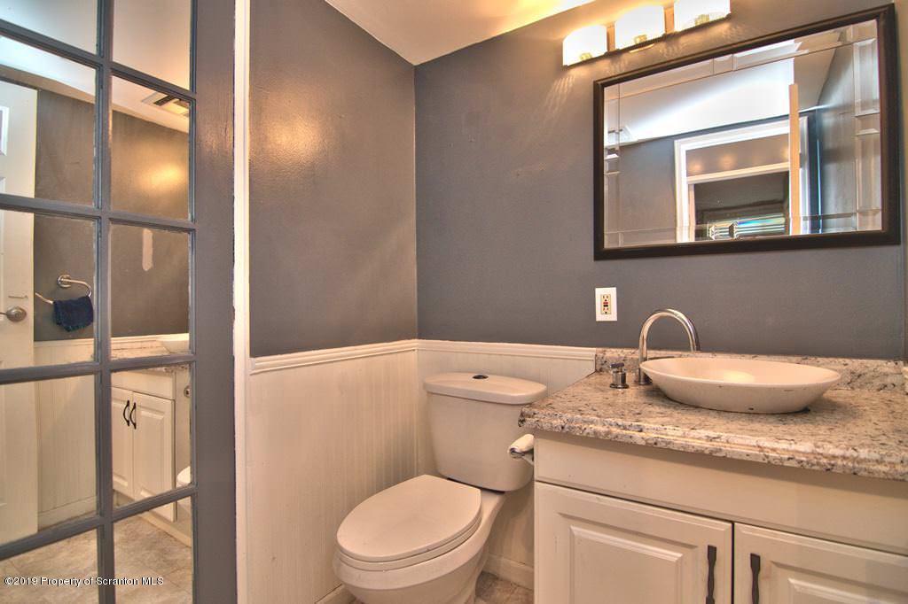 1301 Summit Pointe Scranton, PA 18508 - Photo 29 of 37