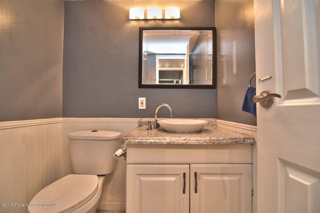 1301 Summit Pointe Scranton, PA 18508 - Photo 30 of 37