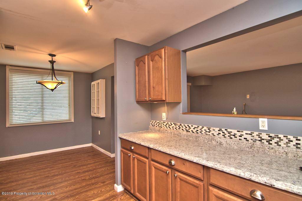 1301 Summit Pointe Scranton, PA 18508 - Photo 5 of 37