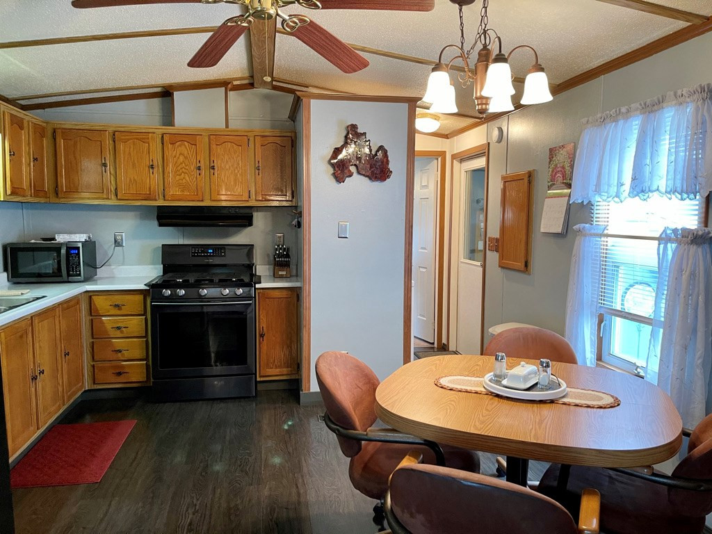 12 West Hill Road Plattsburgh, NY 12901 - Photo 12 of 24 Gallery Image 12
