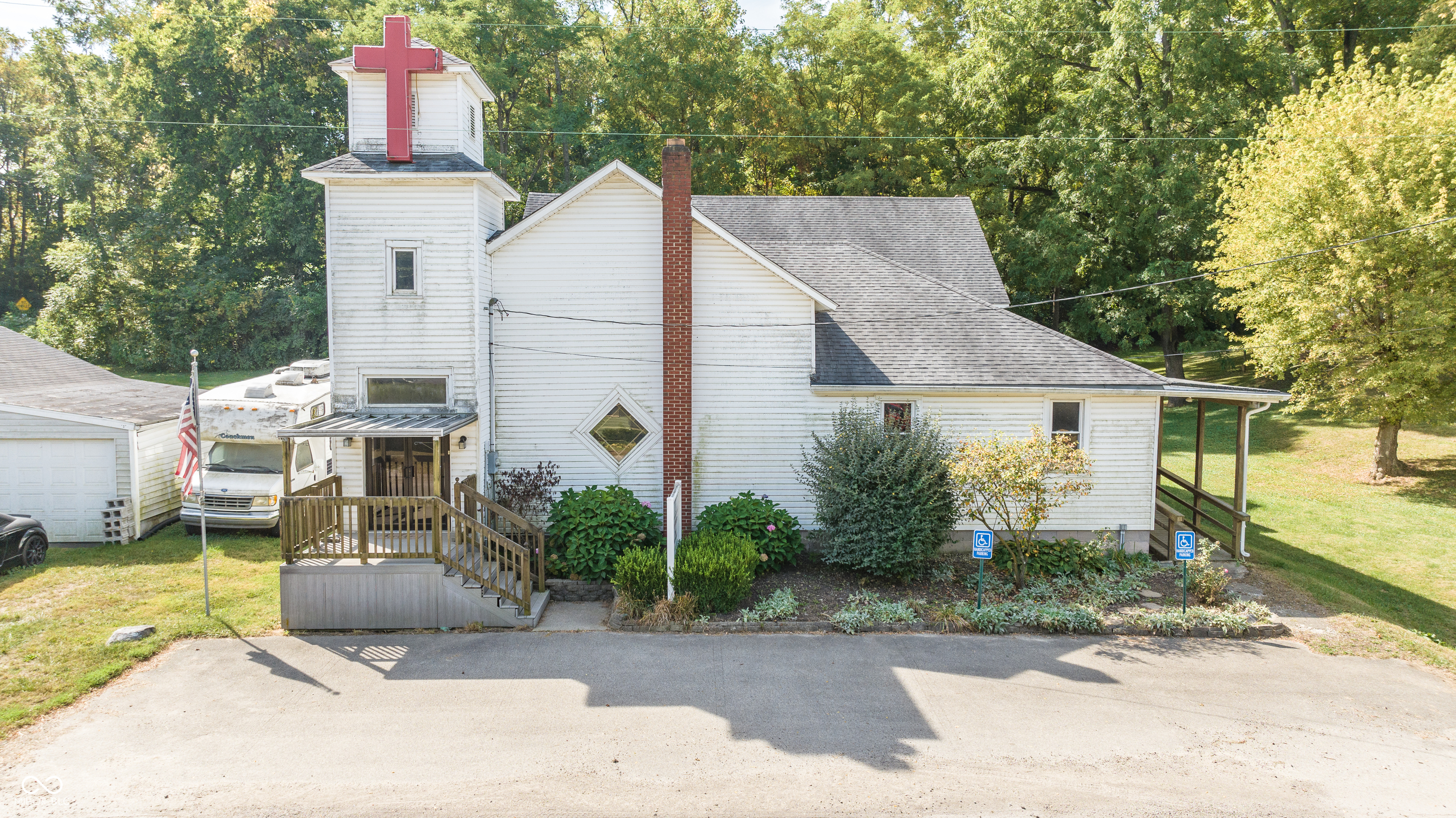 949 East Luray Road Springport, IN 47386 - Photo 3 of 48