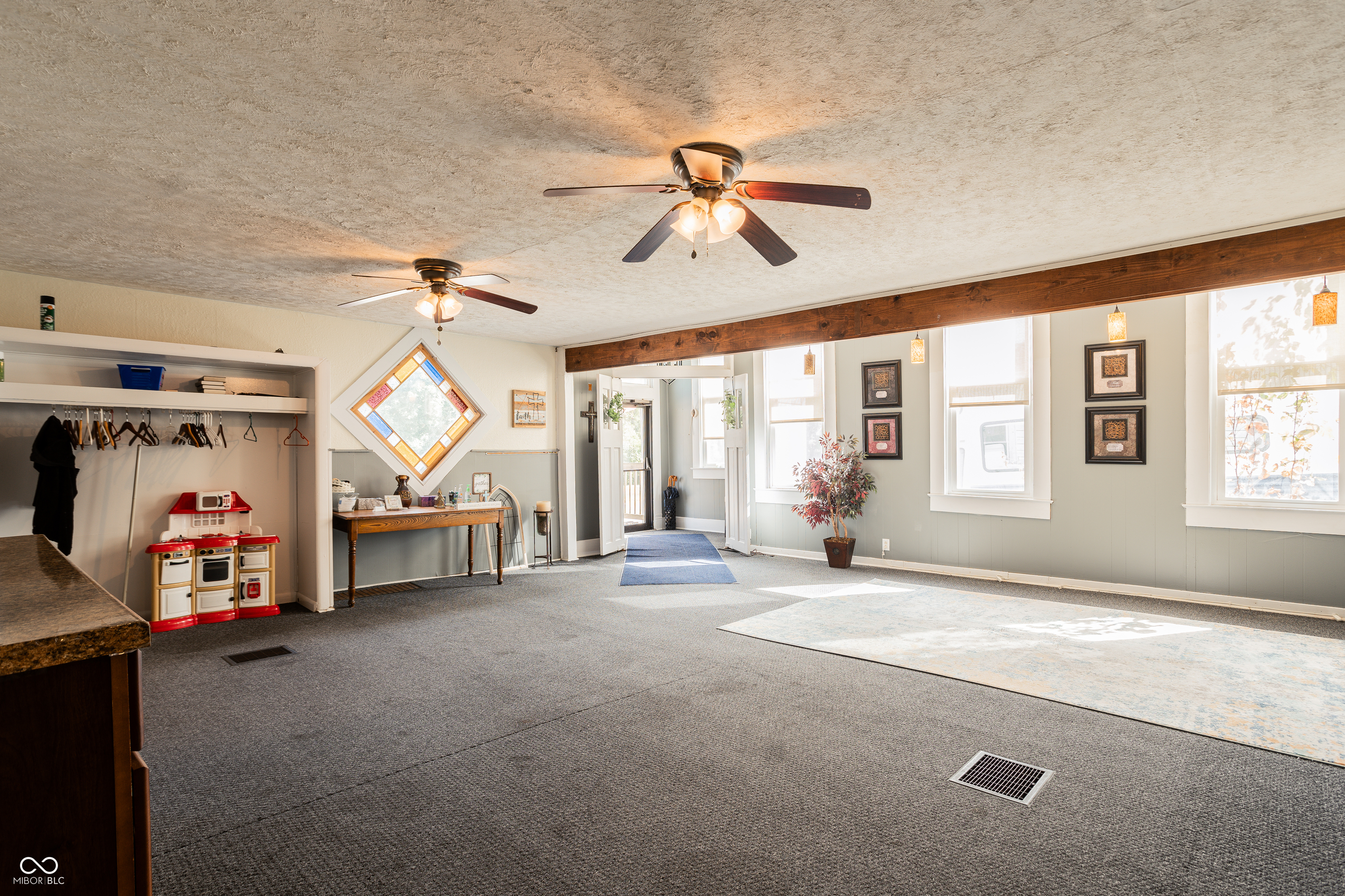 949 East Luray Road Springport, IN 47386 - Photo 6 of 48