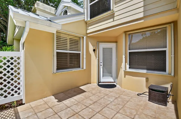 $374,900 | 203 Andover Court, Unit 2C, Boynton Beach, FL 33436