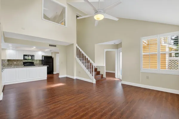 $374,900 | 203 Andover Court, Unit 2C, Boynton Beach, FL 33436