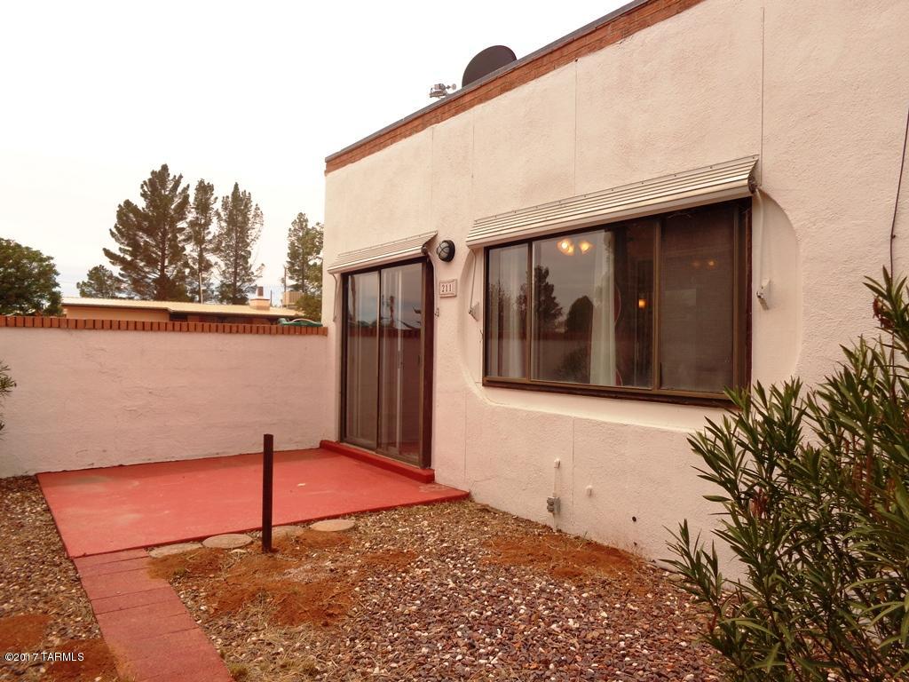 211 North Tracy Road Pearce, AZ 85625 - Photo 4 of 22 Gallery Image 4