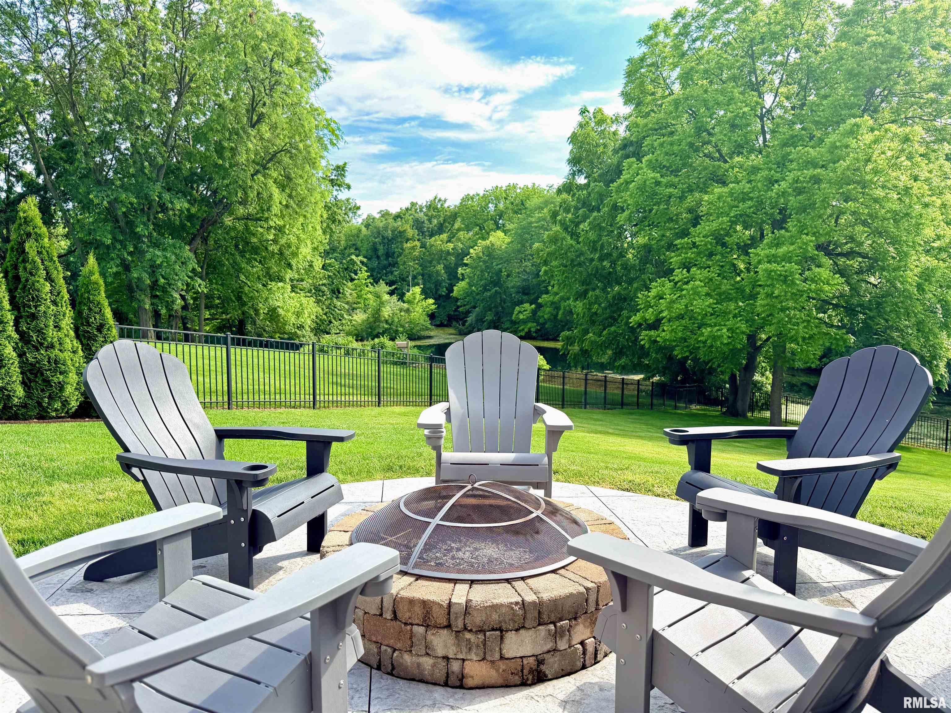 5209 North Rothmere Drive Peoria, IL 61615 - Photo 53 of 65 Gallery Image 53