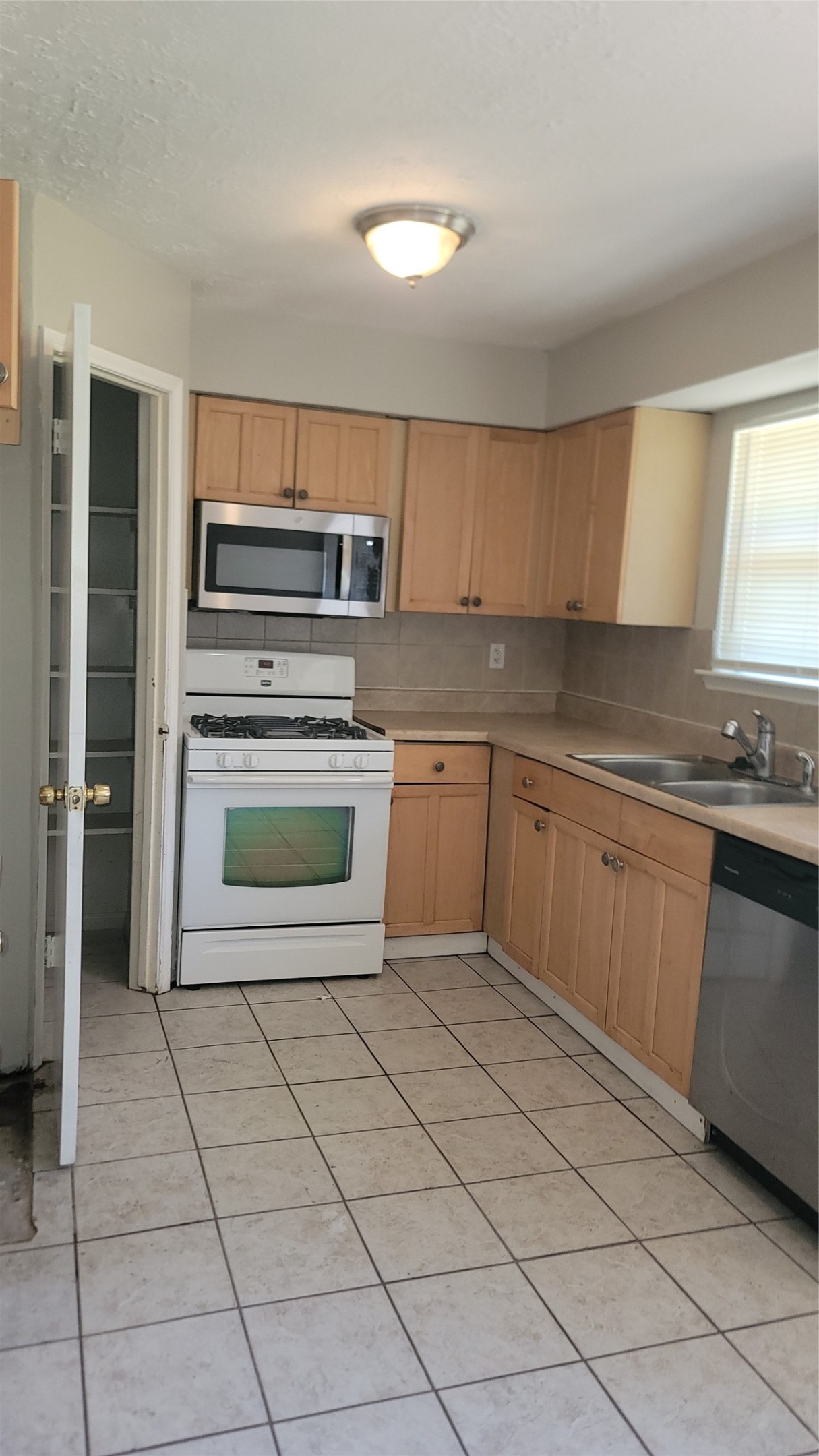 16815 Methil Drive Spring, TX 77379 - Photo 9 of 21