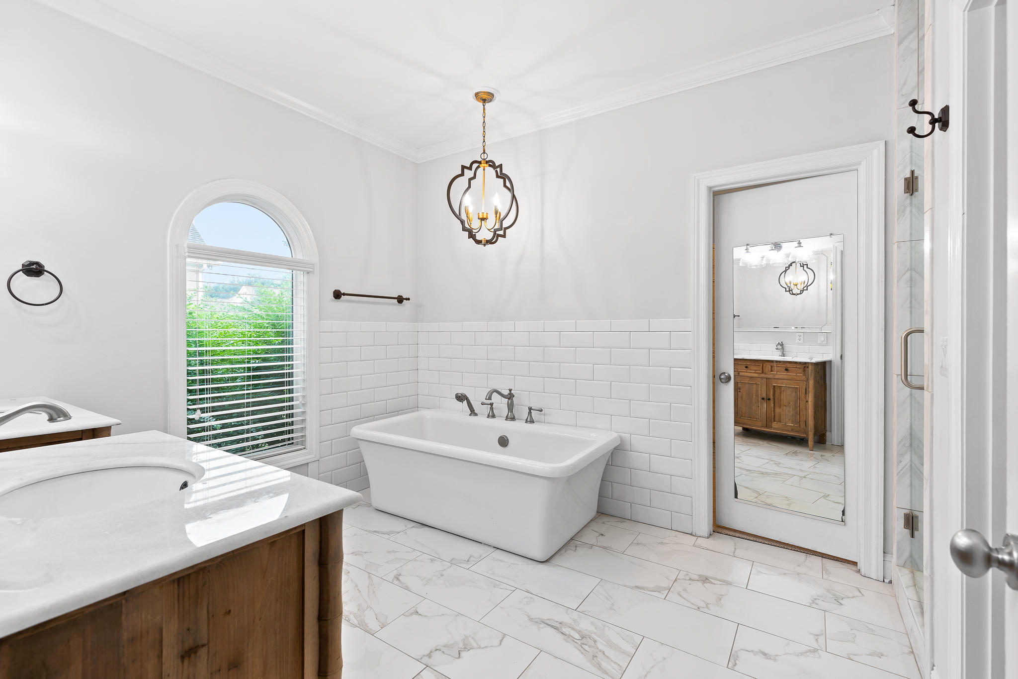 1271 Enclave Road Chattanooga, TN 37415 - Photo 23 of 52 Primary Bathroom