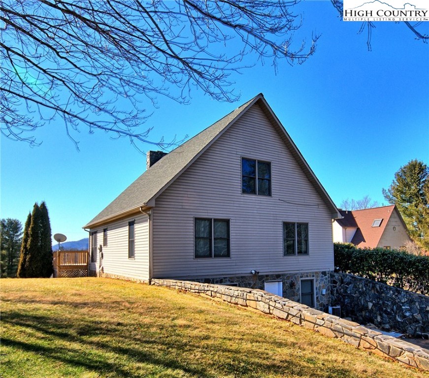 298 Clear View Ridge Crumpler, NC 28617 - Photo 25 of 28 Gallery Image 25