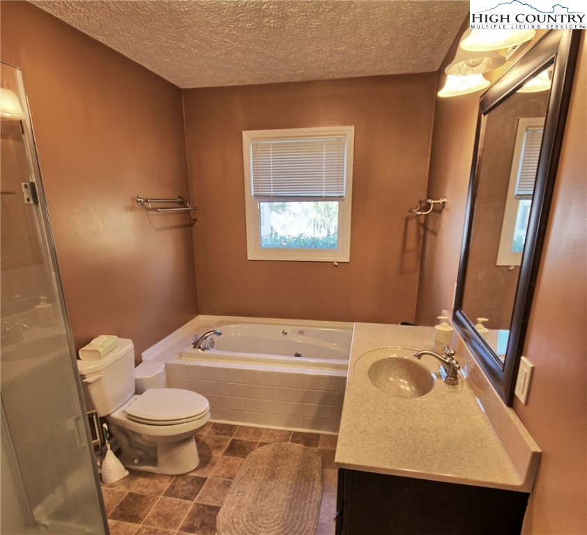 298 Clear View Ridge Crumpler, NC 28617 - Photo 10 of 28 Gallery Image 10