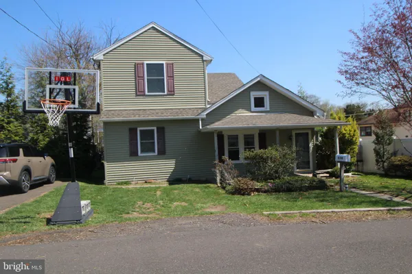 $585,000 | 530 Avenue East, Feasterville-Trevose, PA 19053
