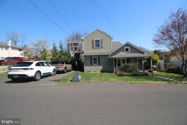 $585,000 | 530 Avenue East, Feasterville-Trevose, PA 19053