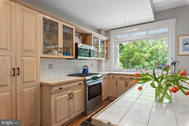 $1,360,000 | 75 Shipwright Street, Annapolis, MD 21401