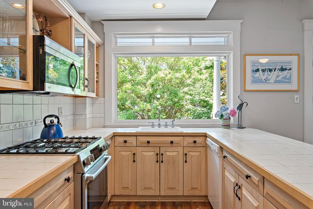 $1,360,000 | 75 Shipwright Street, Annapolis, MD 21401