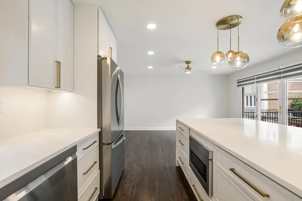 $12,000 | 1308 South Plymouth Court, Chicago, IL 60605