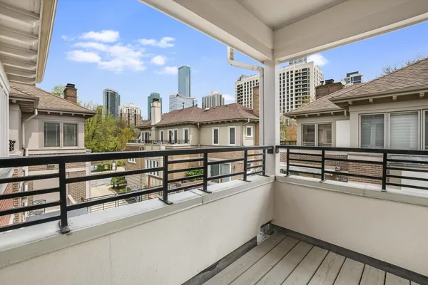 $12,000 | 1308 South Plymouth Court, Chicago, IL 60605