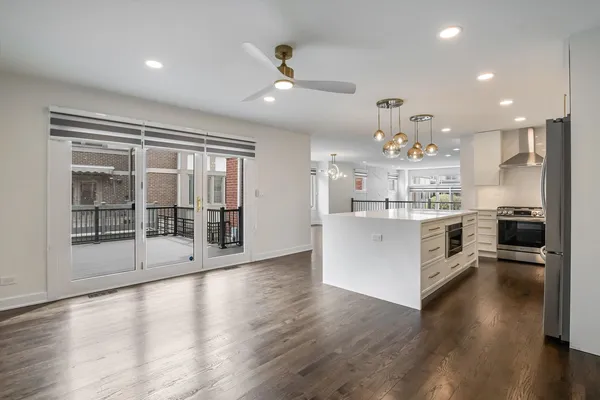 $12,000 | 1308 South Plymouth Court, Chicago, IL 60605