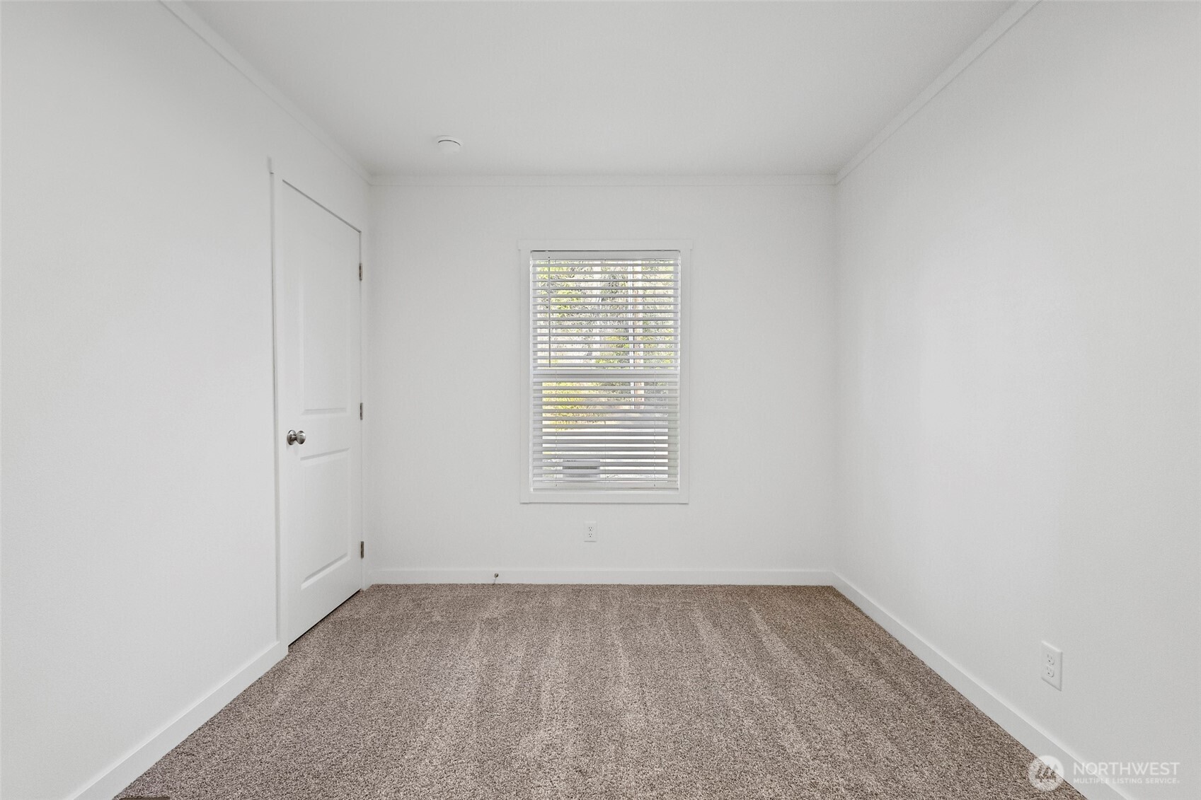 439 Sycamore Road Coupeville, WA 98239 - Photo 17 of 23 Gallery Image 17