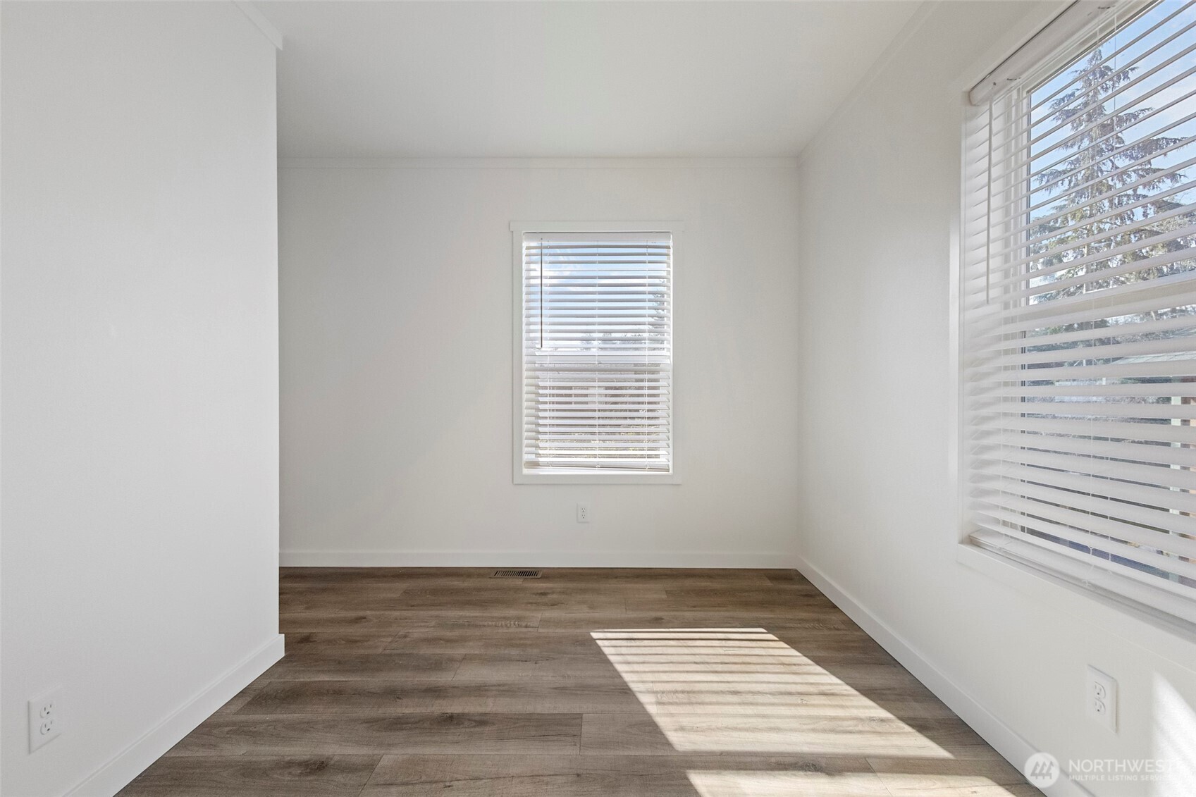 439 Sycamore Road Coupeville, WA 98239 - Photo 8 of 23 Gallery Image 8