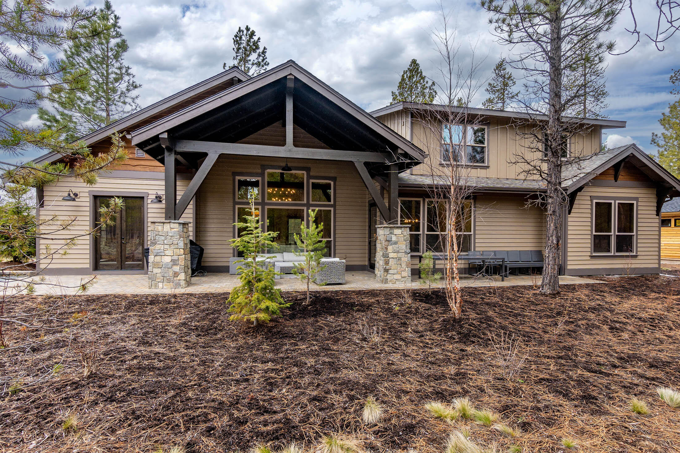 56887 Dancing Rock Loop, Unit 15B Bend, OR 97707 - Photo 5 of 40 56887 Dancing Rock Loop b_0013 copy