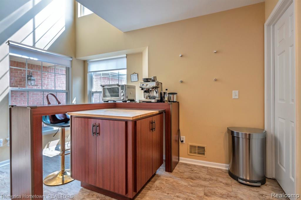 400 Cherry Grove Road Canton, MI 48188 - Photo 11 of 27