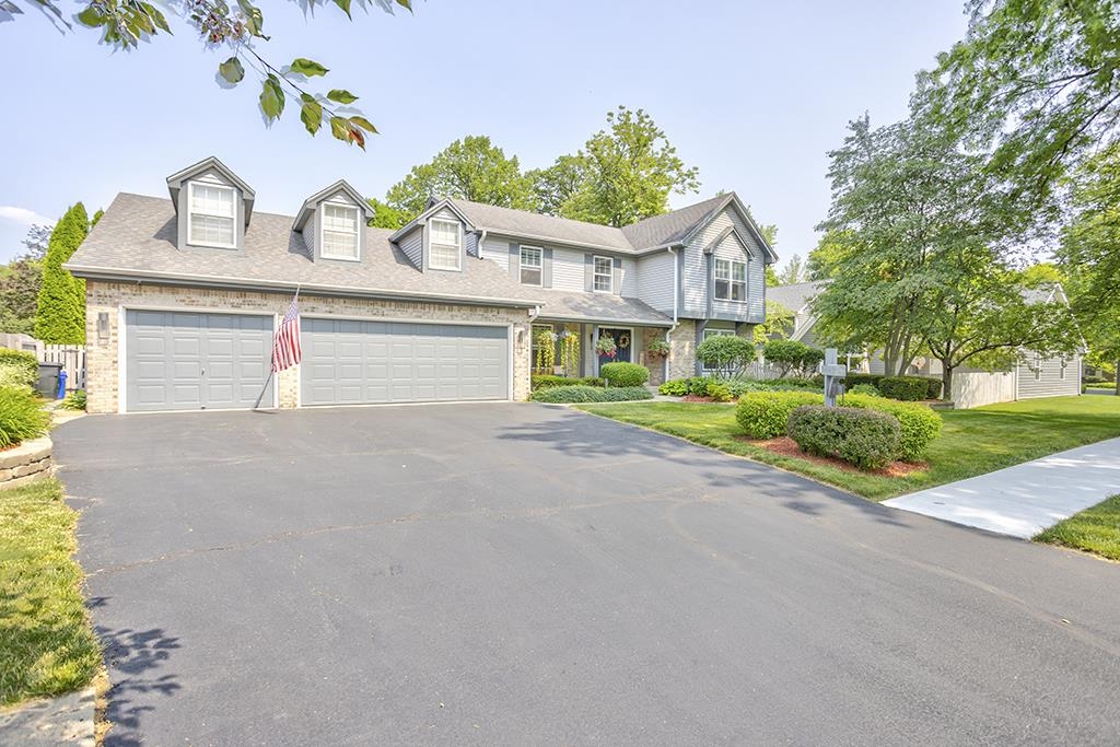1735 Rowntree Lane Rockford, IL 61107 - Photo 2 of 36 Gallery Image 2
