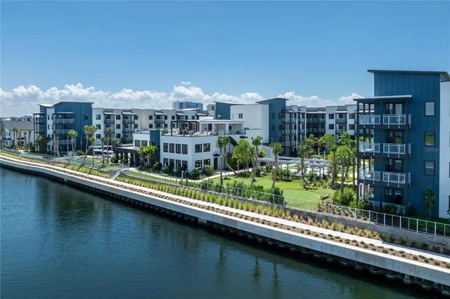 $3,999 | 5127 West Tyson Avenue, Unit TH3, Tampa, FL 33616