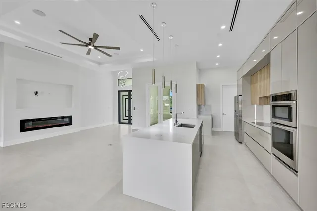 $429,999 | 1901 Northwest 27th Street, Cape Coral, FL 33993