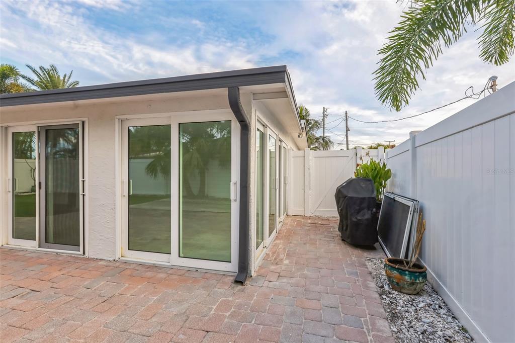 747 Pruitt Drive Madeira Beach, FL 33708 - Photo 13 of 17