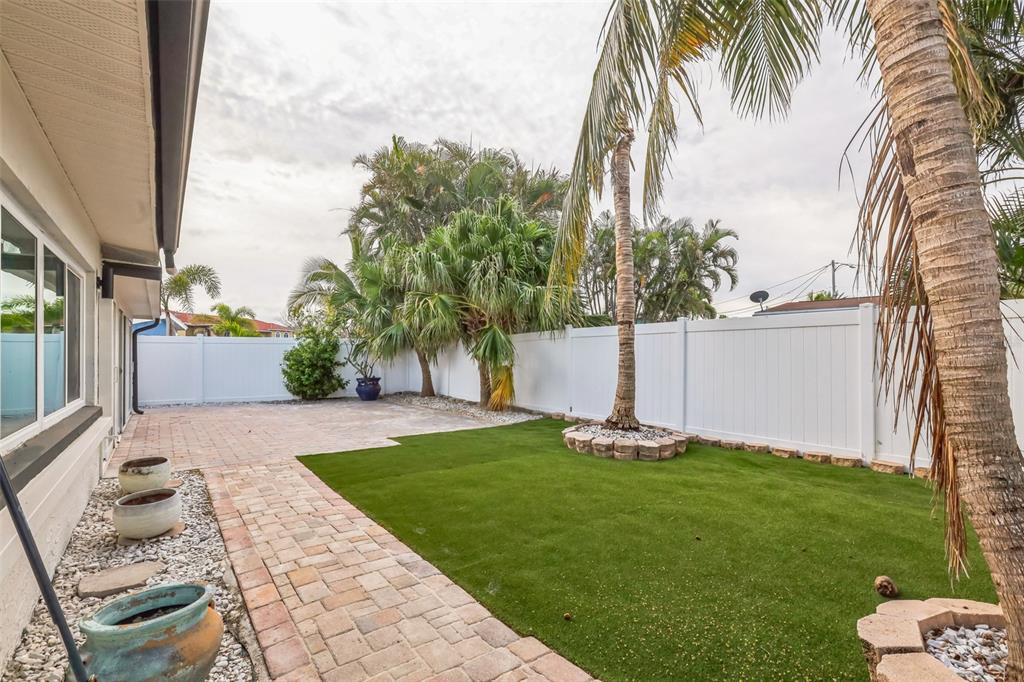 747 Pruitt Drive Madeira Beach, FL 33708 - Photo 16 of 17