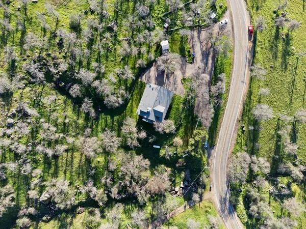$484,000 | 35171 Sand Creek Road, Squaw Valley, CA 93675