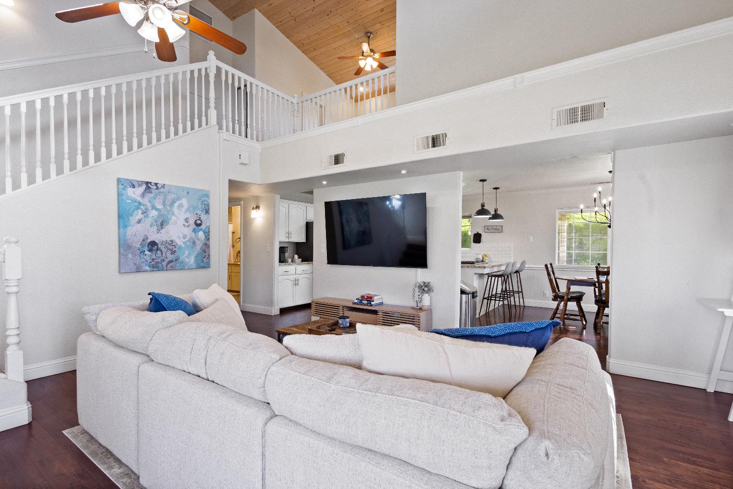 35171 Sand Creek Road Squaw Valley, CA 93675 - Photo 4 of 35 a living room with furniture and a flat screen tv