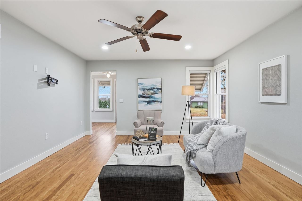 1454 Angle Road Southwest Kalona, IA 52247 - Photo 8 of 39 Gallery Image 8