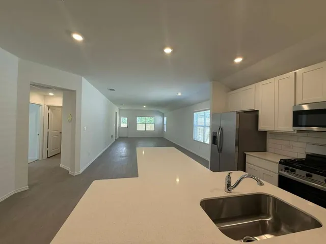 $2,299 | 623 Sormonne Loop, Kyle, TX 78640