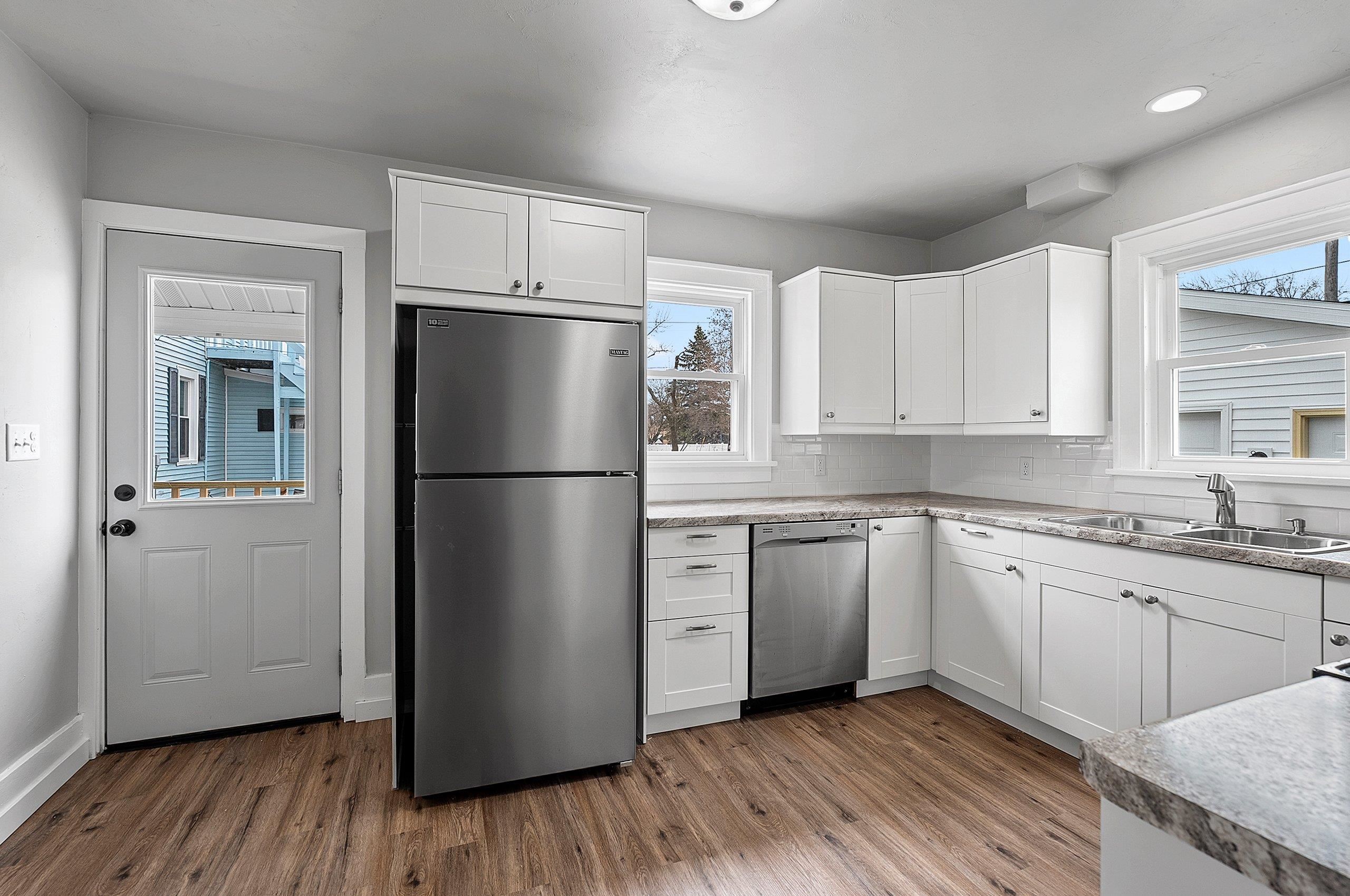 727 East Calumet Street Appleton, WI 54915 - Photo 11 of 51