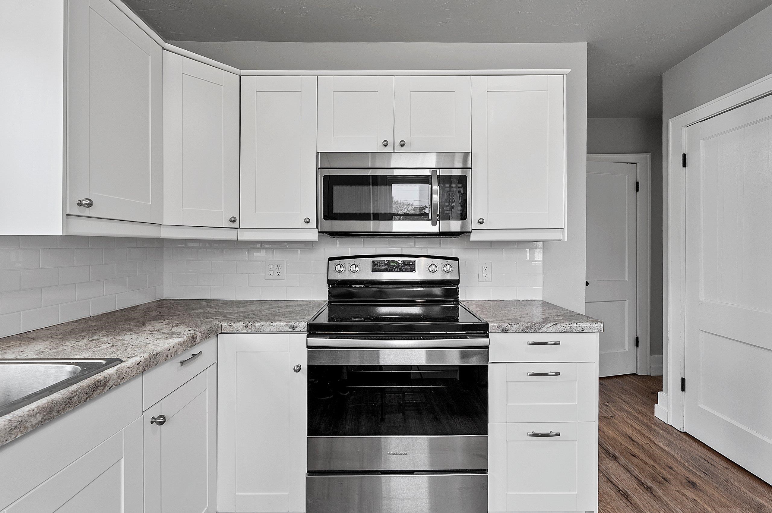 727 East Calumet Street Appleton, WI 54915 - Photo 13 of 51