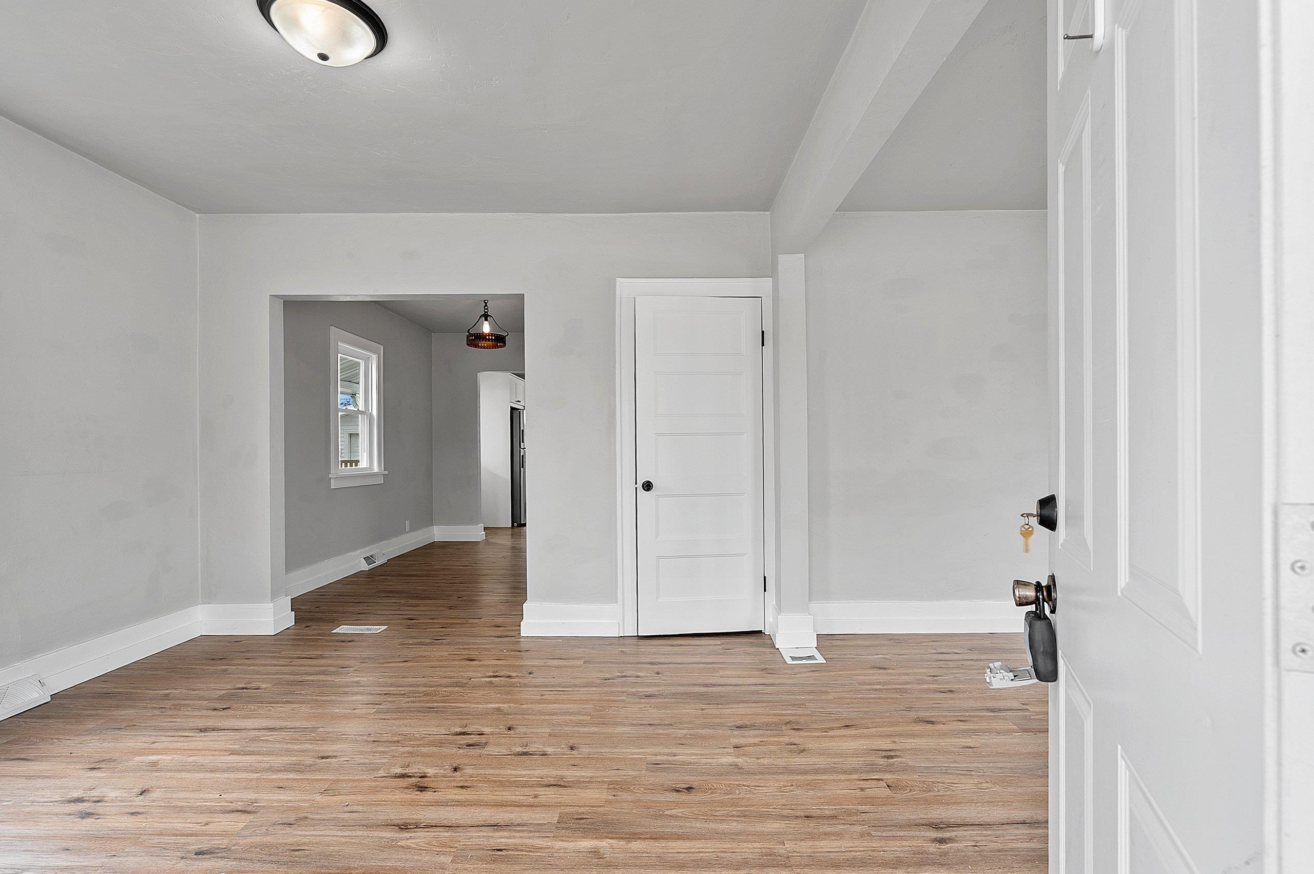 727 East Calumet Street Appleton, WI 54915 - Photo 2 of 51