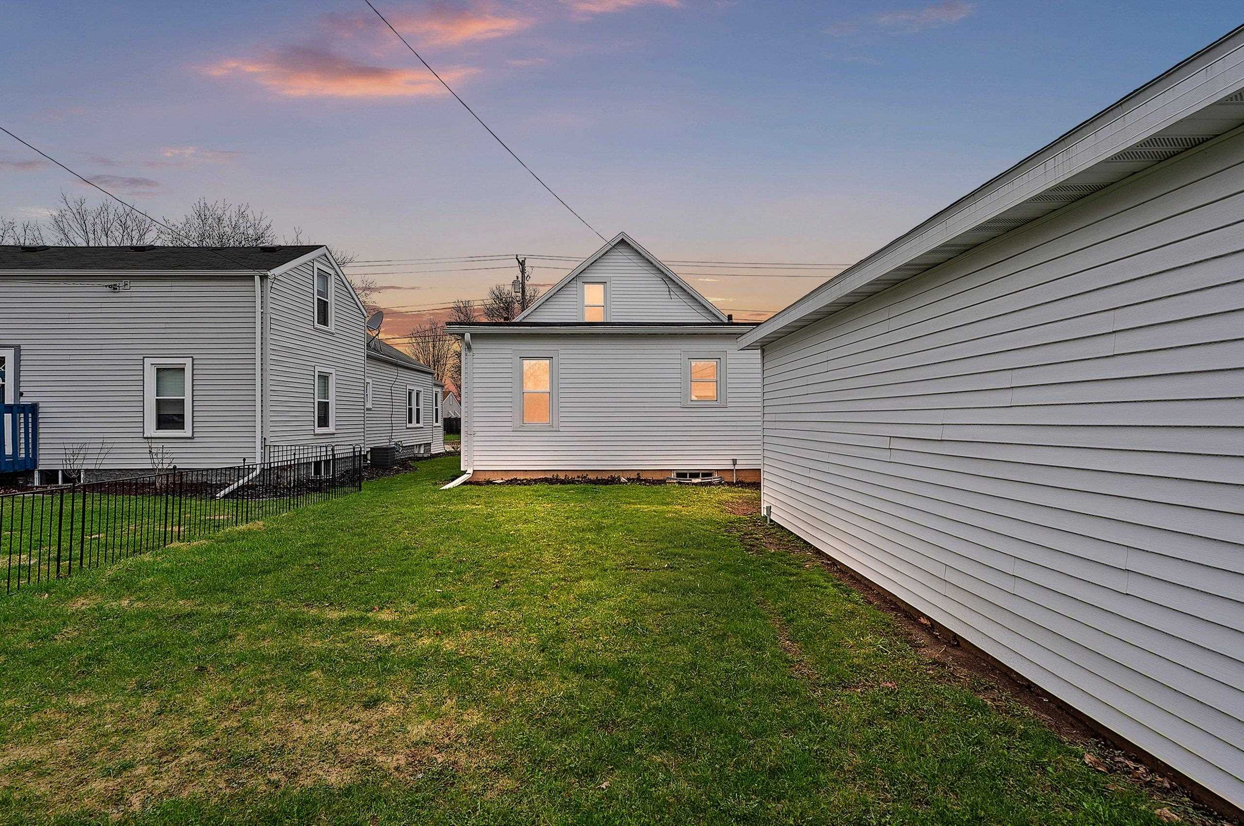 727 East Calumet Street Appleton, WI 54915 - Photo 28 of 51