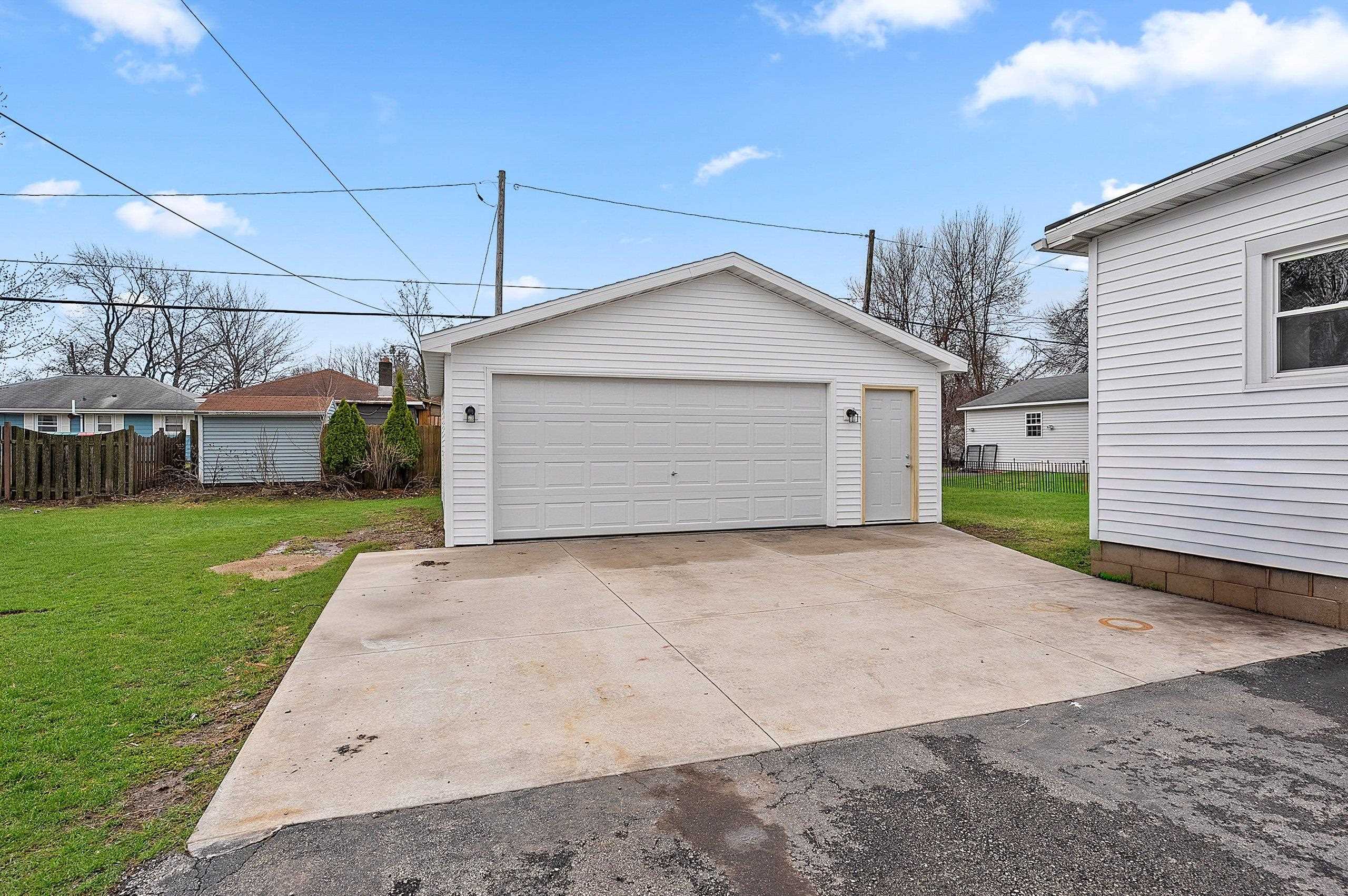 727 East Calumet Street Appleton, WI 54915 - Photo 30 of 51