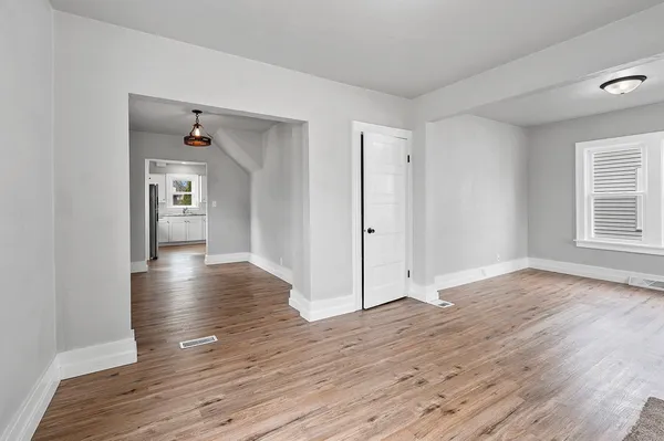 $230,000 | 727 East Calumet Street, Appleton, WI 54915