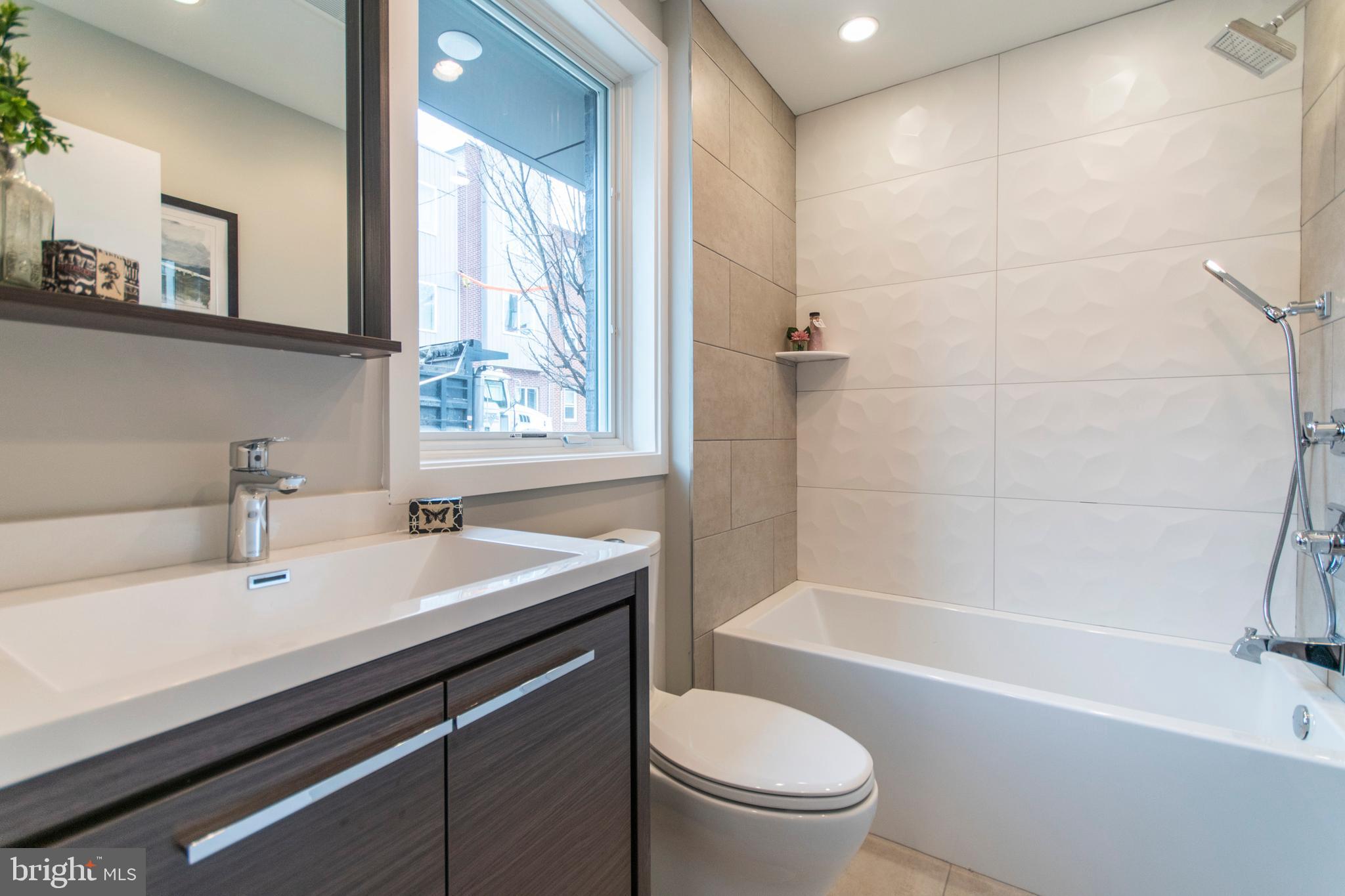 769 North Uber Street, Unit 1 Philadelphia, PA 19130 - Photo 16 of 19