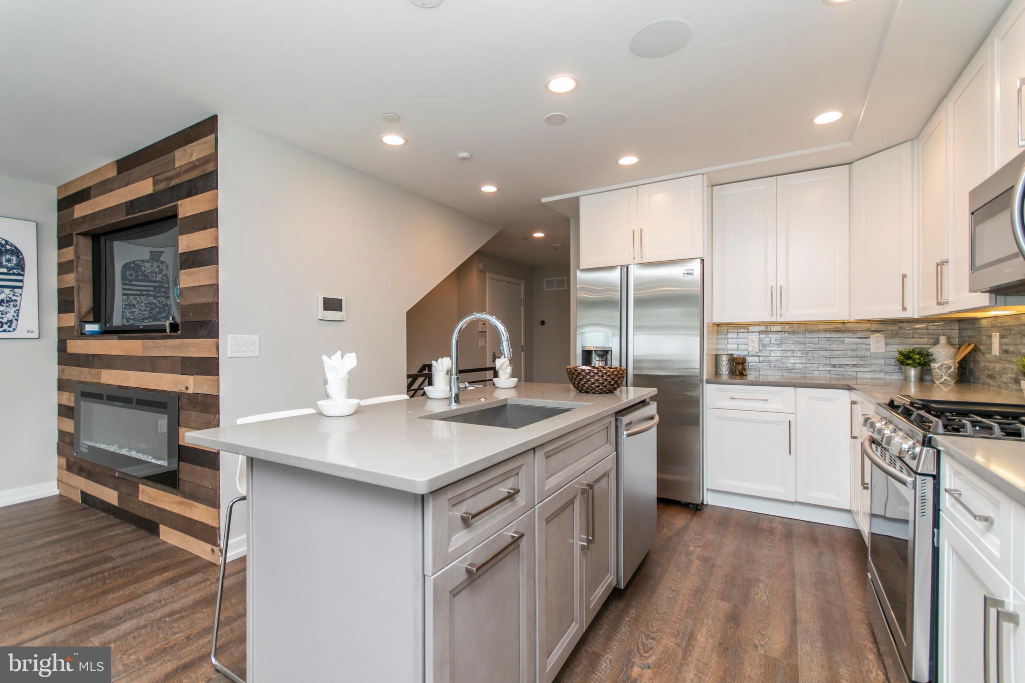 769 North Uber Street, Unit 1 Philadelphia, PA 19130 - Photo 4 of 19